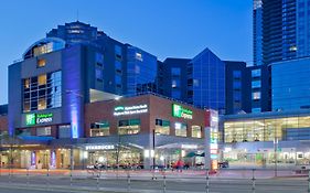 Holiday Inn Express Vancouver Metrotown